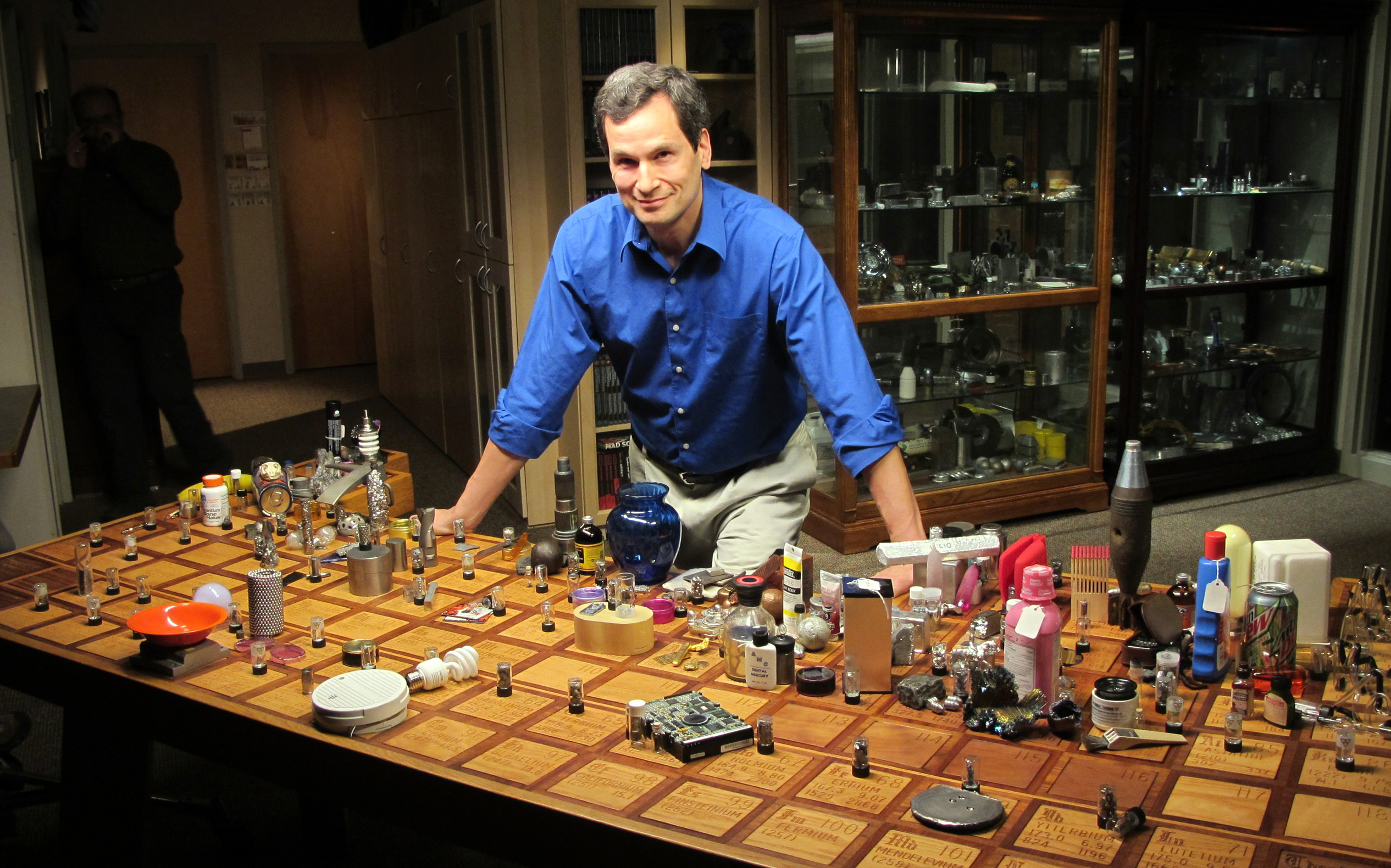 With backing from Kickstarter fans, David Pogue will host Nova's "Beyond the Elements." (Photo: WGBH/Nova?