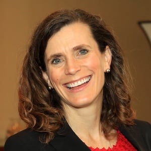 Headshot of Catherine Robb, PBS board member