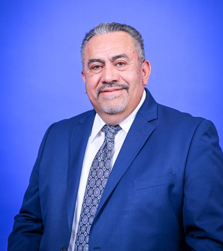 Headshot of Jose Martínez-Saldaña, co-executive director of Radio Bilingüe