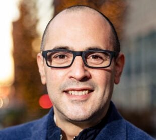 Headshot of Andres Lombana