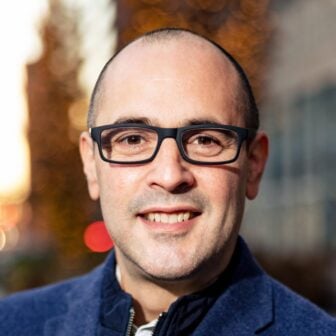 Headshot of Andres Lombana