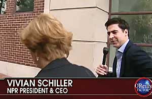 Fox News producer ambush-interviews Schillerabout Williams firing
